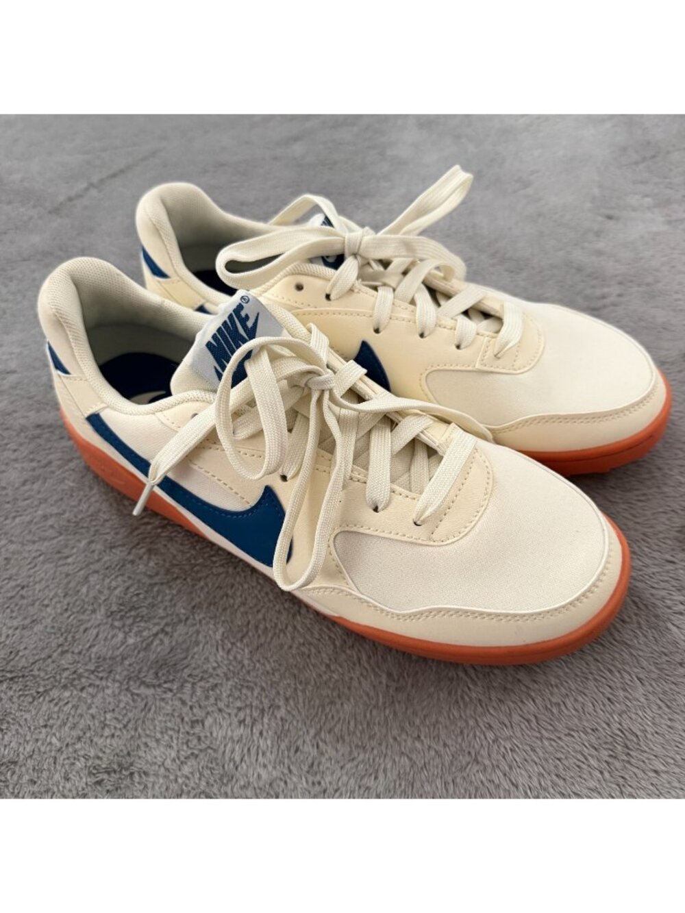 Nike Terra Manta Court Blue Gum Sneakers Tennis Shoes Size 6 (also womens 7.5)